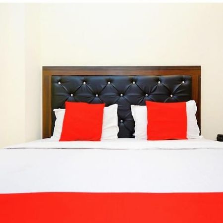 Hotel Golden Height Chandigarh Exterior photo