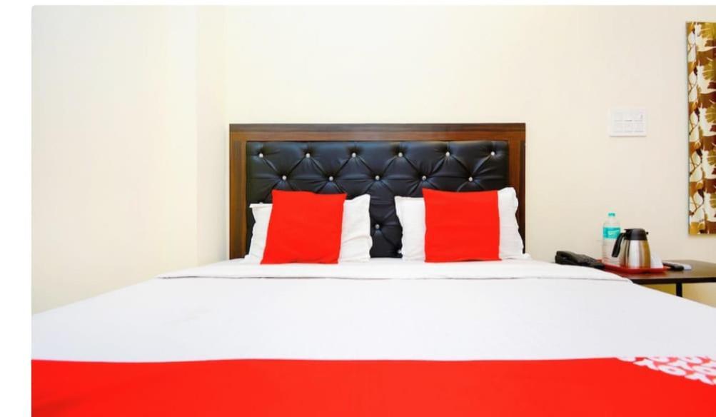 Hotel Golden Height Chandigarh Exterior photo